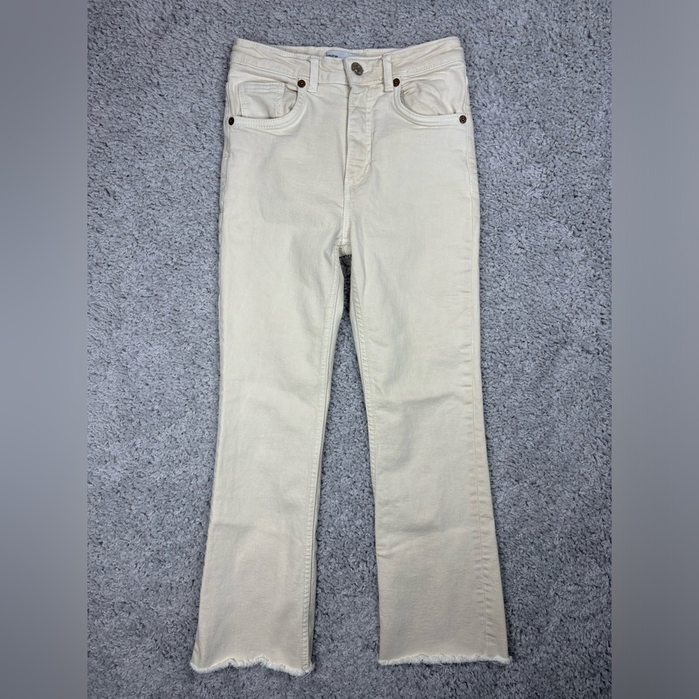 Zara Jeans Womens 2 Crop White Denim Party Night Out Travel Dinner Bell Bottoms